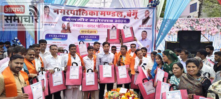 विधायक धाकड़ ने 25 लाख के सीसी रोड का लोकार्पण के साथ ही 2 करोड़ 25 लाख रूपये के विकास कार्यों का शिलान्यास किया।